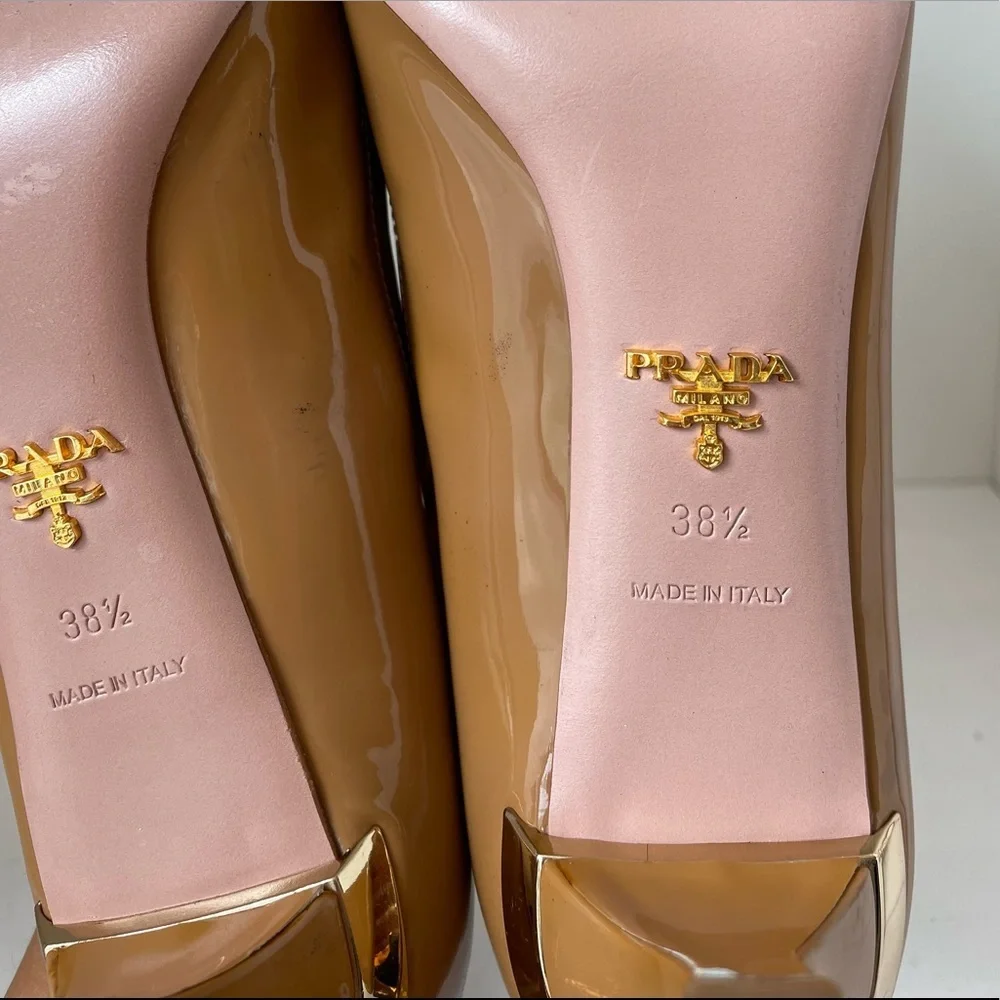 Beautiful Prada Heels Size 38.5 - Picture 10 of 12